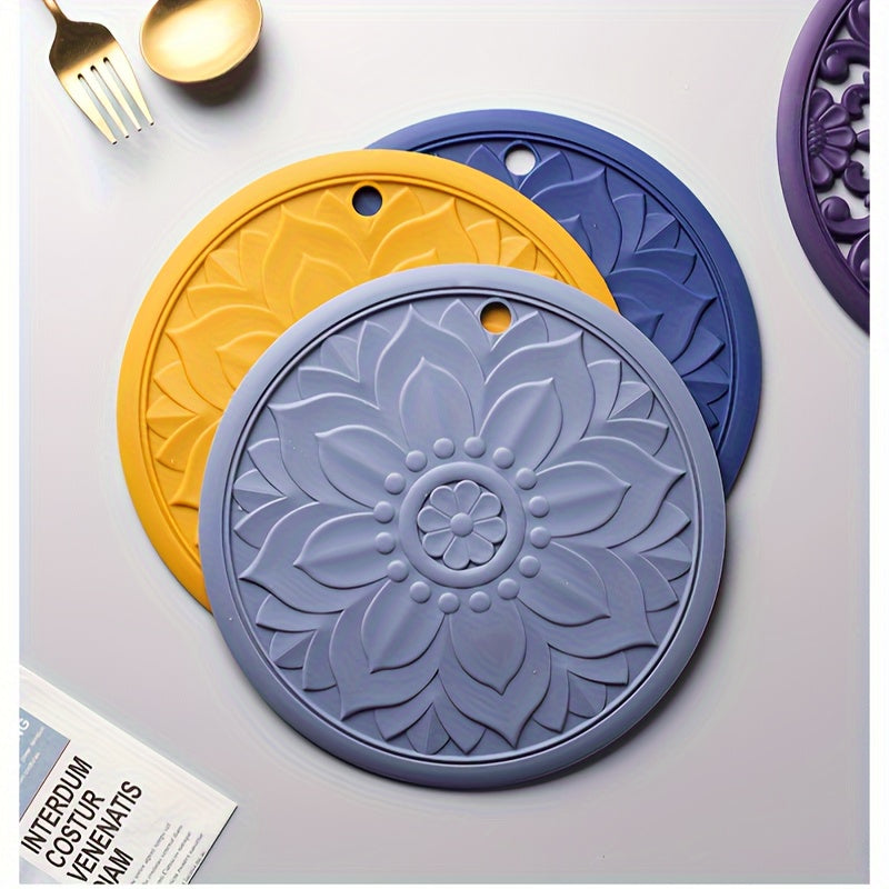 Heat Resistant Silicone Trivet Mat Set