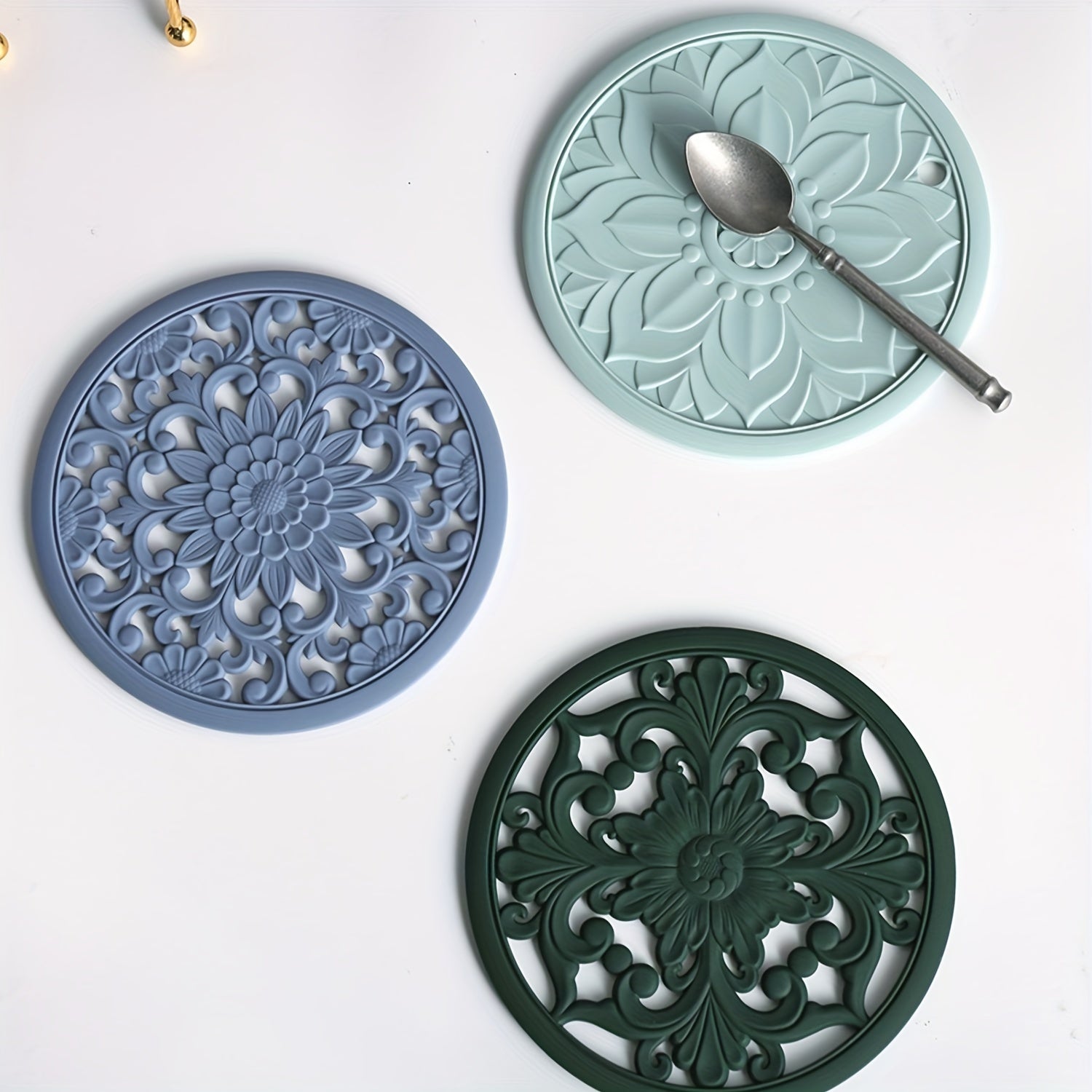 Heat Resistant Silicone Trivet Mat Set
