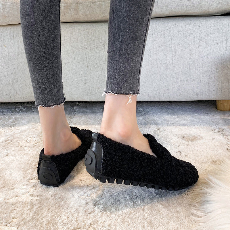 Fleece Lined Slippers for Warm Indoor Comfort