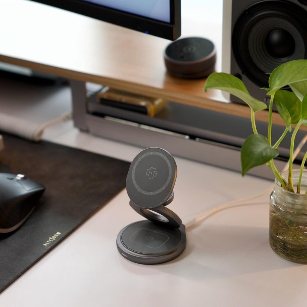 Wireless Charging Station with Foldable Stand