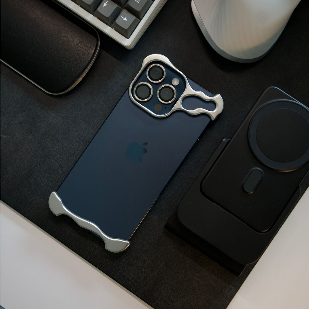 Mobile Phone Case with Slim Minimalist Design